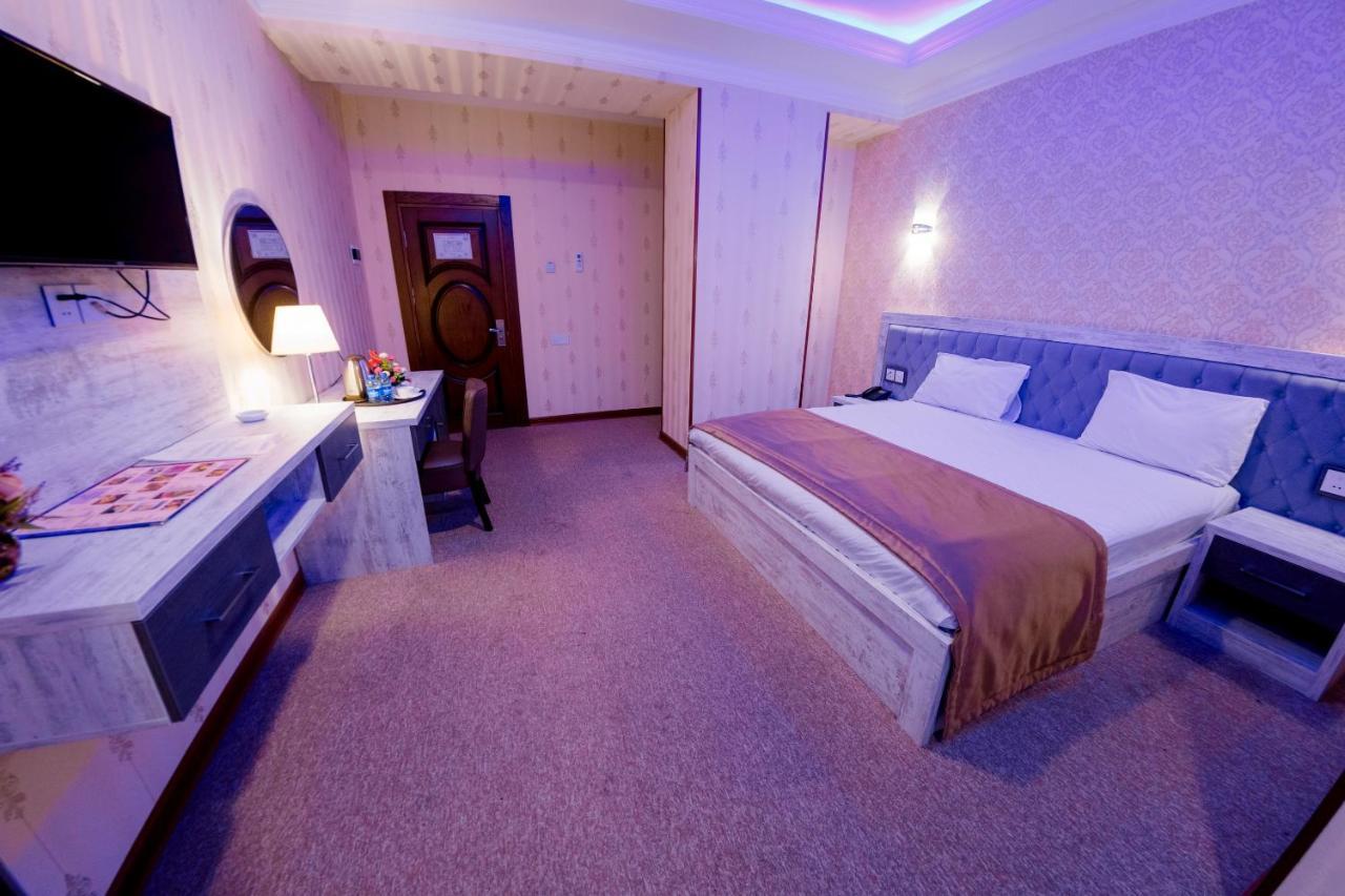 Royal Sapphire Hotel Baku Ngoại thất bức ảnh