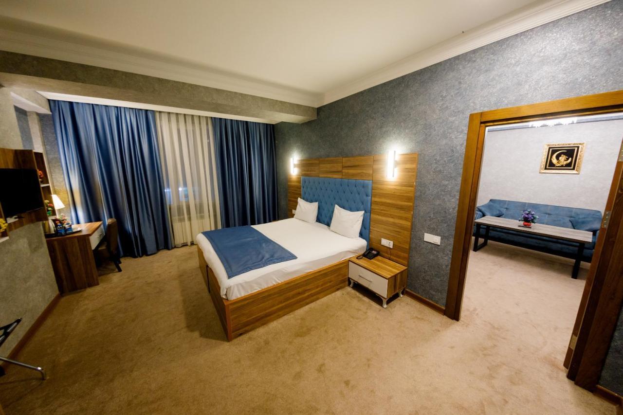 Royal Sapphire Hotel Baku Ngoại thất bức ảnh