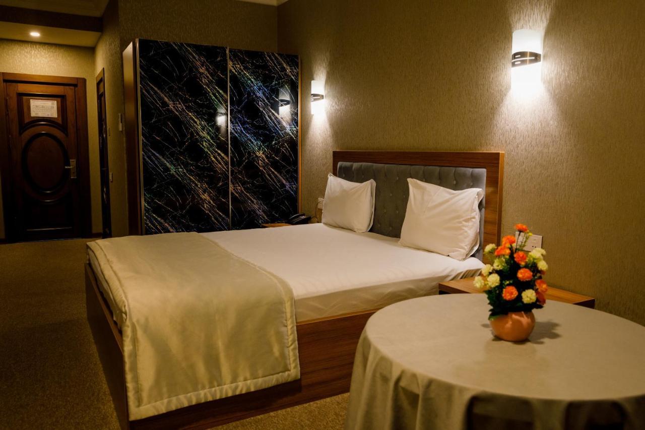 Royal Sapphire Hotel Baku Ngoại thất bức ảnh